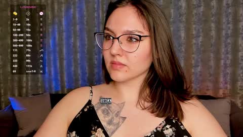 Snapshot of hoot_owl_cb chatting on December 3, 2024, 8:06 pm Karina online show from December 3, 2024, 8:06 pm