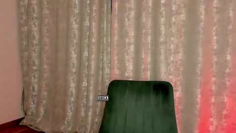 Snapshot of hoot_owl_cb chatting on December 12, 2024, 10:20 pm Karina online show from December 12, 2024, 10:20 pm