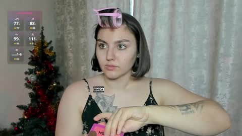 Snapshot of hoot_owl_cb chatting on January 21, 2025, 3:15 am Karina online show from January 21, 2025, 3:15 am