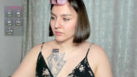 Snapshot of hoot_owl_cb chatting on January 29, 2025, 3:01 am Karina online show from January 29, 2025, 3:01 am