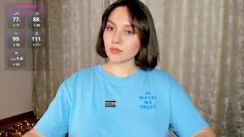 Snapshot of hoot_owl_cb chatting on February 28, 2025, 12:10 am Karina online show from February 28, 2025, 12:10 am