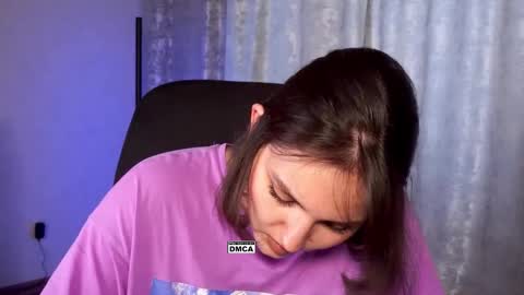 Snapshot of hoot_owl_cb chatting on September 26, 2025, 3:21 am Karina online show from September 26, 2025, 3:21 am