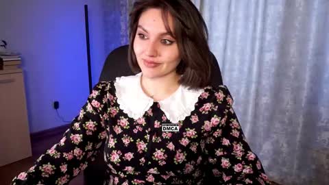 Snapshot of hoot_owl_cb chatting on October 2, 2025, 2:51 am Karina online show from October 2, 2025, 2:51 am