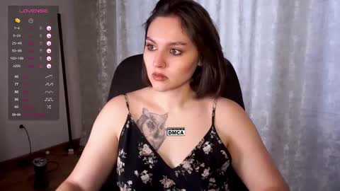 Snapshot of hoot_owl_cb chatting on October 7, 2025, 2:31 am Karina online show from October 7, 2025, 2:31 am