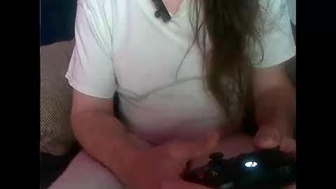 hopps28 online show from December 30, 2024, 1:37 am