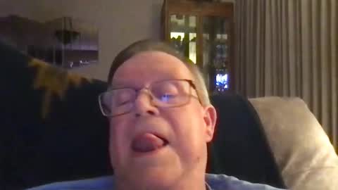 Snapshot of horndog69b chatting on November 16, 2025, 7:47 am horndog online show from November 16, 2025, 7:47 am