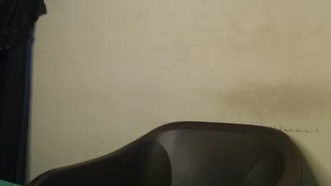 horny4bum online show from February 6, 2025, 1:43 pm