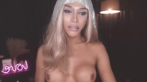 Snapshot of horny_ayahh chatting on February 21, 2025, 10:26 pm horny_ayahh online show from February 21, 2025, 10:26 pm