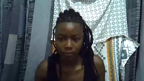 Snapshot of horny_baddie18 chatting on February 16, 2026, 5:53 pm Leila online show from February 16, 2026, 5:53 pm