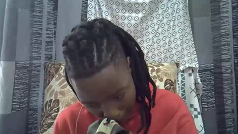 Snapshot of horny_baddie18 chatting on February 23, 2026, 9:39 am Leila online show from February 23, 2026, 9:39 am