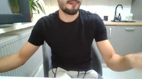 horny_couple9600 online show from September 15, 2025, 10:43 pm