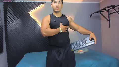 horny_nick18 online show from March 21, 2026, 1:26 pm