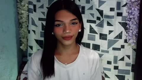 Snapshot of horny_rhiana chatting on April 21, 2026, 7:06 pm Rhiana online show from April 21, 2026, 7:06 pm