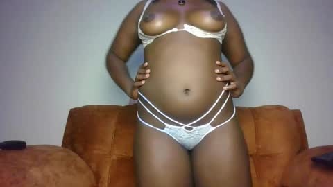 Lucy online show from November 26, 2025, 8:43 pm