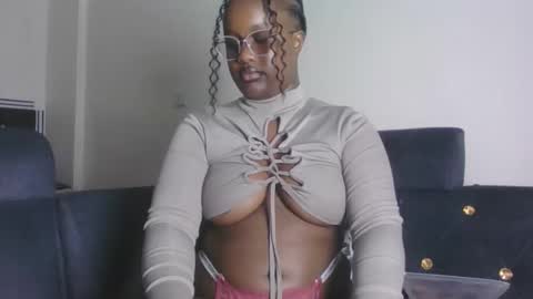 Snapshot of horny_sexxy_babe chatting on May 7, 2026, 5:18 pm Lucy online show from May 7, 2026, 5:18 pm