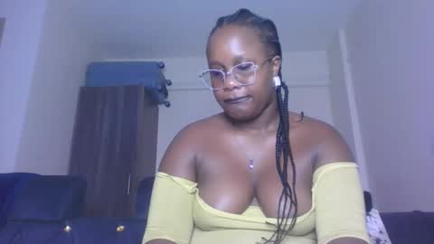 Snapshot of horny_sexxy_babe chatting on May 24, 2026, 2:11 pm Lucy online show from May 24, 2026, 2:11 pm