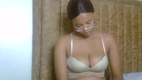 horny_sexy_baby online show from January 6, 2026, 8:07 am