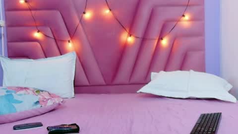 Khloe  online show from April 11, 2026, 12:31 pm