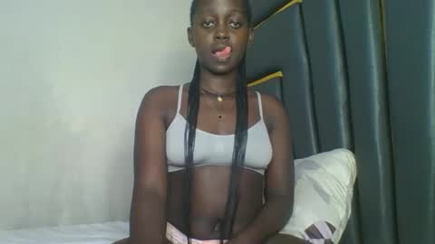 Bella online show from December 21, 2025, 5:31 pm