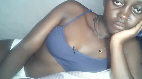 Bella online show from April 6, 2026, 2:20 am