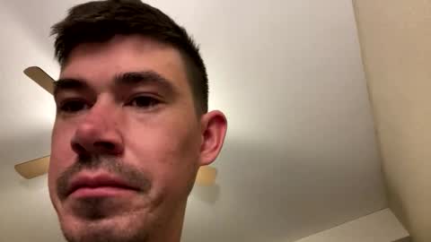 Justin 7 inches online show from October 25, 2025, 3:51 pm