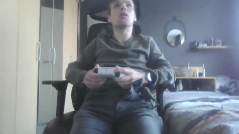 Snapshot of hornyboyivar chatting on September 29, 2025, 7:24 am hornyboyivar online show from September 29, 2025, 7:24 am