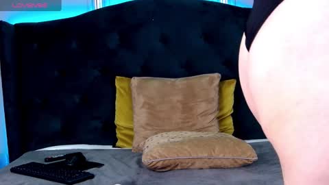 AshlineKatte online show from February 18, 2025, 12:15 am