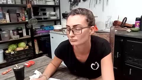 Nix  D online show from November 14, 2025, 3:55 pm