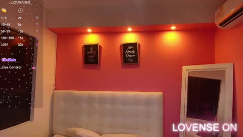 Valentina  online show from January 10, 2025, 12:26 pm