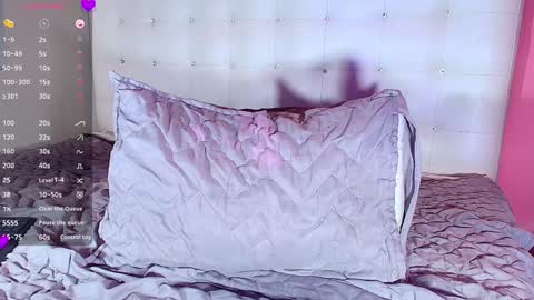 Valentina  online show from February 4, 2025, 3:47 pm