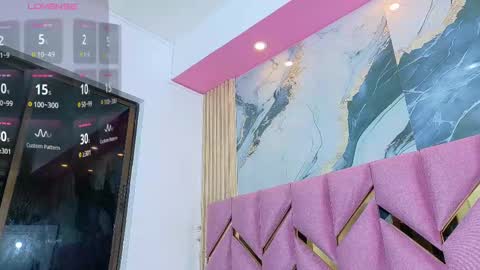 Valentina  online show from October 4, 2025, 12:36 pm