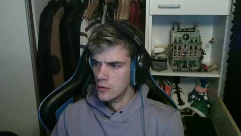 Joey online show from November 13, 2025, 7:24 pm