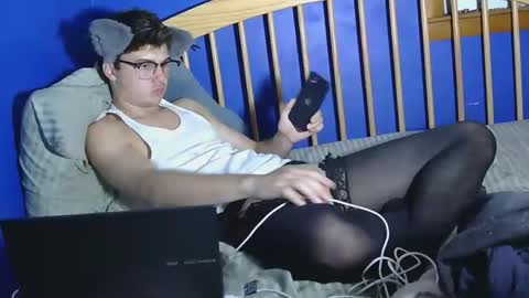 Snapshot of hornymanwhore2 chatting on September 15, 2025, 11:16 pm hornymanwhore2 online show from September 15, 2025, 11:16 pm