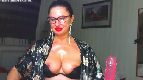 Snapshot of hornymommy69_ chatting on February 21, 2025, 3:54 pm Monica online show from February 21, 2025, 3:54 pm
