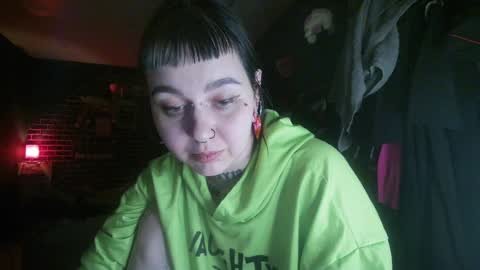 Snapshot of horror_circus chatting on December 31, 2024, 7:29 pm Messalina Horror online show from December 31, 2024, 7:29 pm