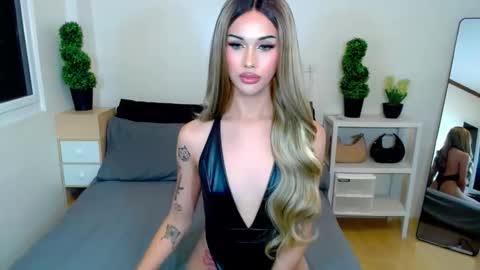 Snapshot of horsecockmadison chatting on December 17, 2025, 8:48 pm Madison online show from December 17, 2025, 8:48 pm