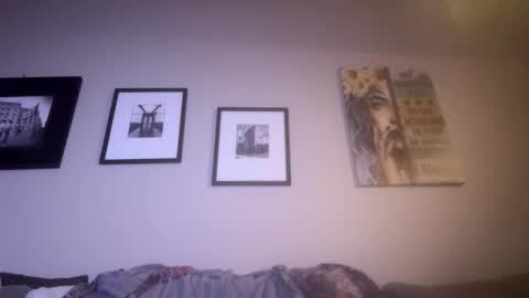 hoss43040 online show from September 21, 2025, 4:14 am