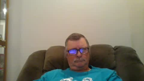 hot4tightholes online show from December 17, 2024, 7:59 pm