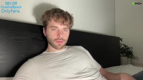 Edward aka Wolf online show from December 31, 2024, 8:23 pm