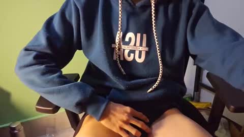 Snapshot of hot_asian_boy2 chatting on February 24, 2025, 7:22 am hot asian boy online show from February 24, 2025, 7:22 am