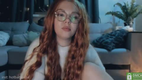 Snapshot of hot_babayaga chatting on December 23, 2024, 10:23 pm online show from December 23, 2024, 10:23 pm