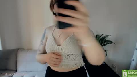 Snapshot of hot_babayaga chatting on March 8, 2025, 8:44 am online show from March 8, 2025, 8:44 am