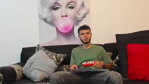 hot bad boy69 online show from September 11, 2025, 8:09 pm