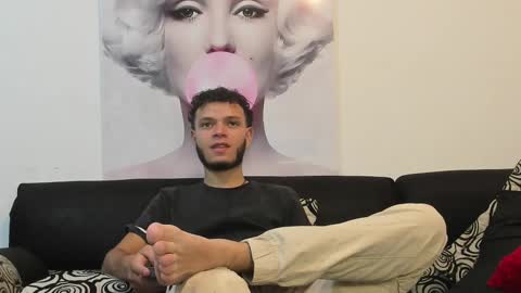 hot bad boy69 online show from October 27, 2025, 6:23 pm