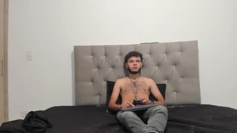 hot bad boy69 online show from January 13, 2026, 7:08 pm