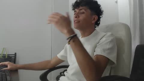 Salomon online show from January 12, 2026, 5:07 pm