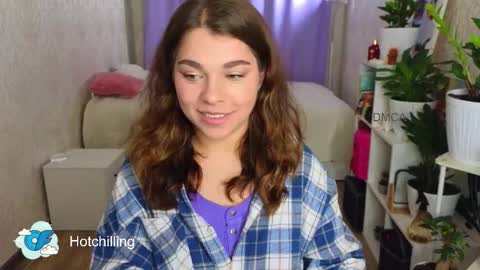 LiluCaroline online show from September 27, 2025, 4:56 pm
