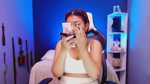 hot chocolate 4u online show from December 2, 2025, 12:21 pm