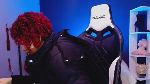 hot chocolate 4u online show from December 16, 2025, 12:21 pm