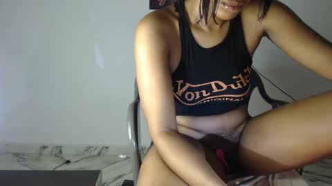 Snapshot of hot_chocoxxxx chatting on January 25, 2025, 9:57 pm sonia  mis choco online show from January 25, 2025, 9:57 pm